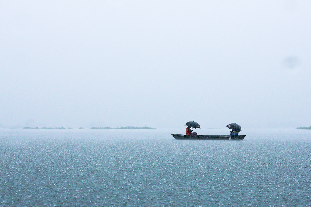 বর্ষায় টাঙ্গুয়ার হাওর – এক টুকরো স্বর্গের ছোঁয়া