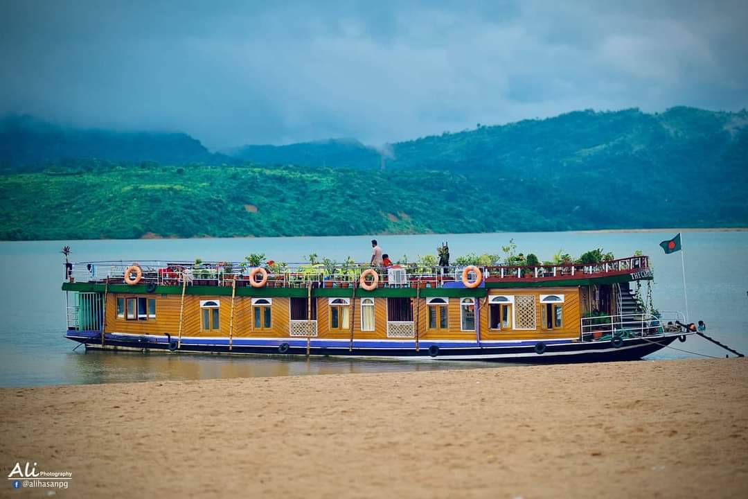 The Captain-দ্যা ক্যাপ্টেন