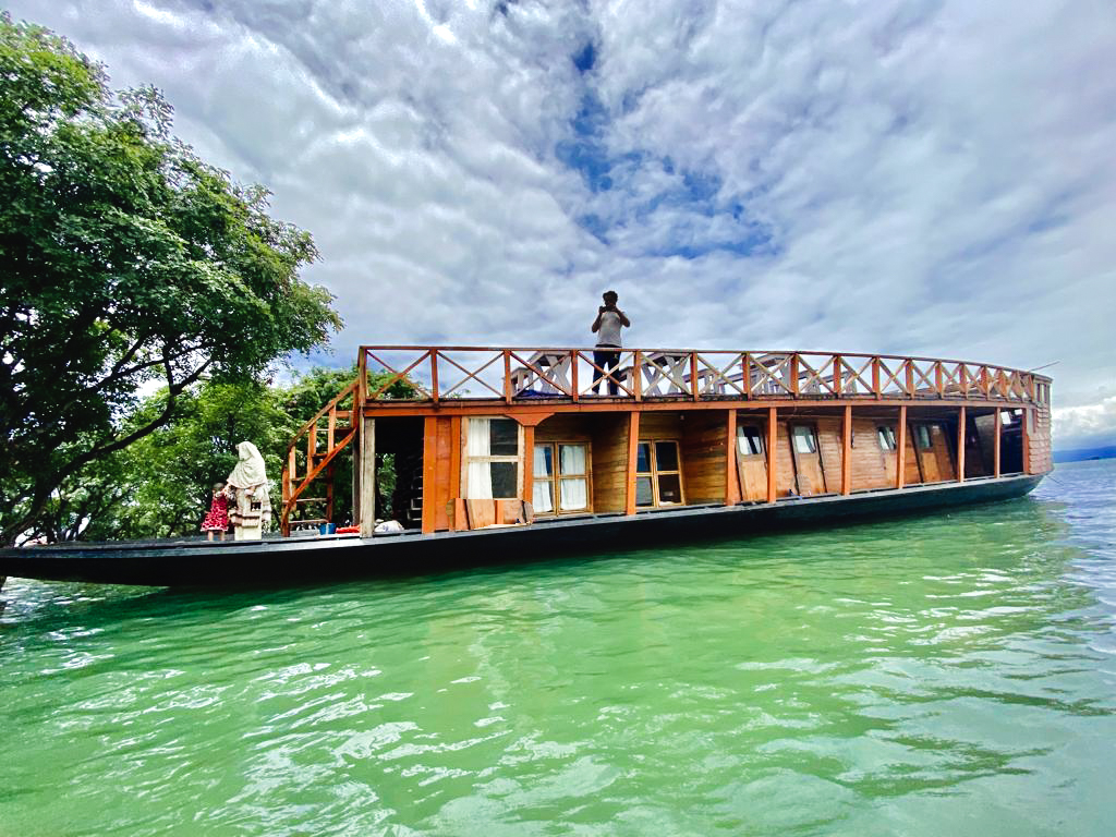 রূপকথা – Rupkotha The Floating Paradise