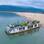 THE CANVAS – Exclusive AC Luxury House Boat